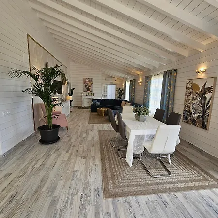 Villa La Paz Con Piscina Y Yacuzzy Integrado Costa Adeje (Tenerife)