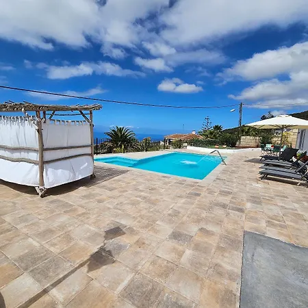 Villa La Paz Con Piscina Y Yacuzzy Integrado *