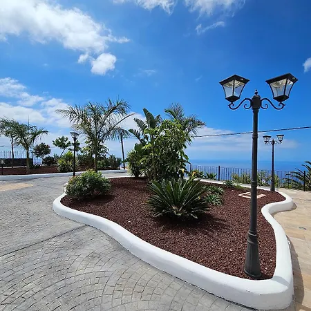 La Paz Con Piscina Y Yacuzzy Integrado Villa Costa Adeje (Tenerife)